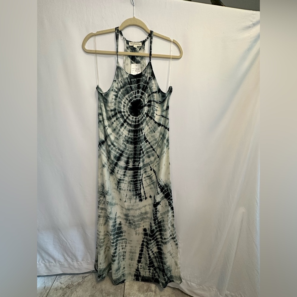 Hot & Delicious Black/Cream Tie-Dye Maxi Dress- NWT Size Medium